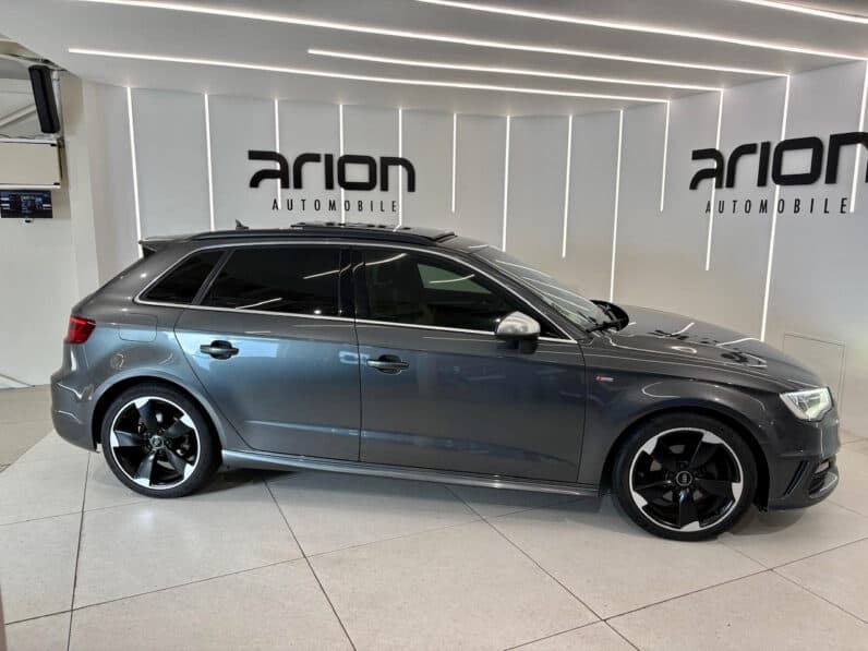 
								AUDI A3 Sportback 2.0 TDi S-Tronic6 S&S 150 cv S-Line full									