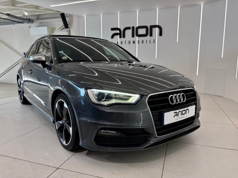 
								AUDI A3 Sportback 2.0 TDi S-Tronic6 S&S 150 cv S-Line full									