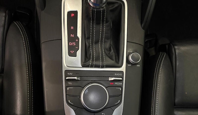 
								AUDI A3 Sportback 2.0 TDi S-Tronic6 S&S 150 cv S-Line full									