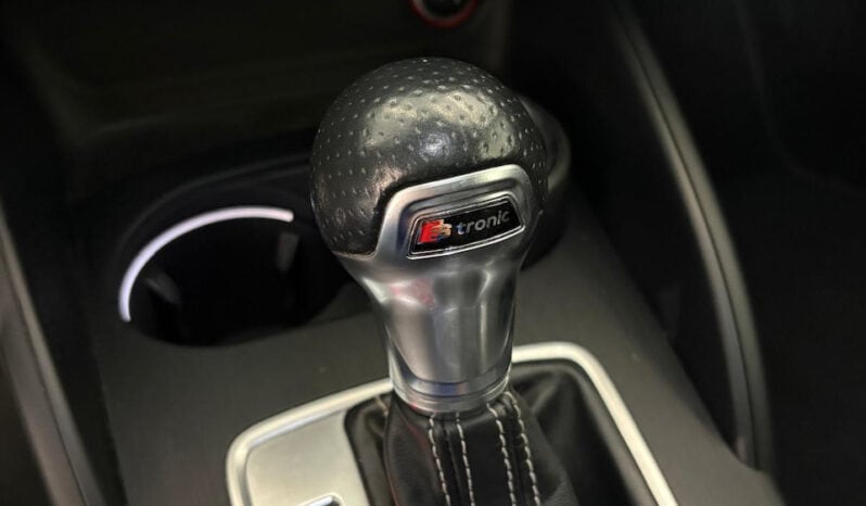 
								AUDI A3 Sportback 2.0 TDi S-Tronic6 S&S 150 cv S-Line full									