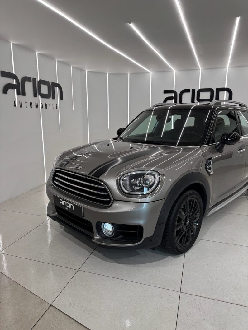 
								MINI Countryman Cooper 1.5 i 136 cv OAKWOOD full									