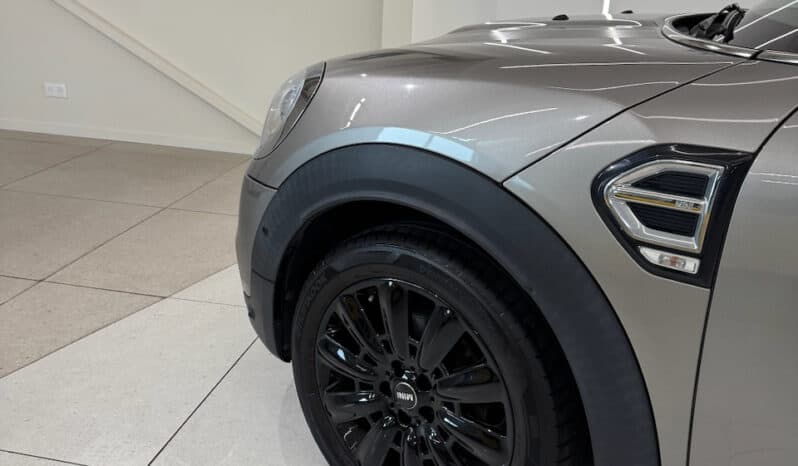 
								MINI Countryman Cooper 1.5 i 136 cv OAKWOOD full									