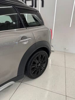 
										MINI Countryman Cooper 1.5 i 136 cv OAKWOOD full									