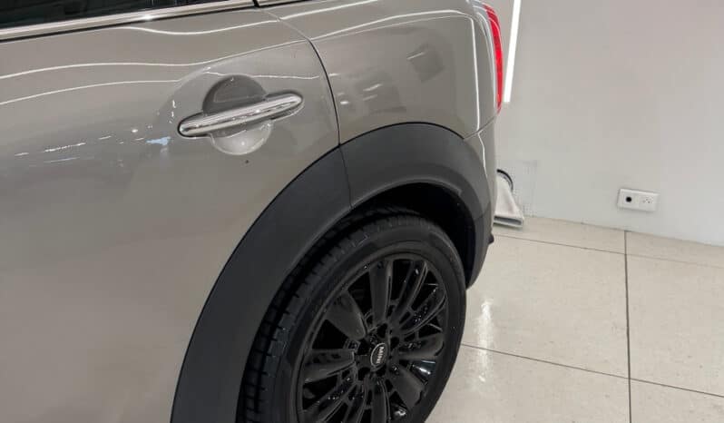 
								MINI Countryman Cooper 1.5 i 136 cv OAKWOOD full									