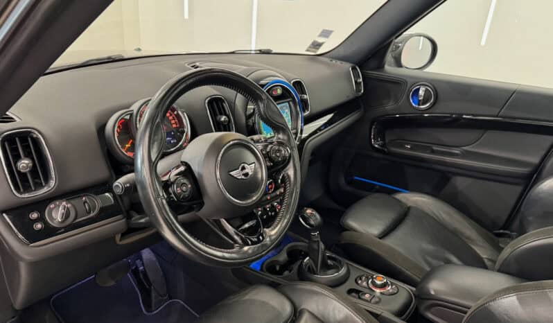 
								MINI Countryman Cooper 1.5 i 136 cv OAKWOOD full									