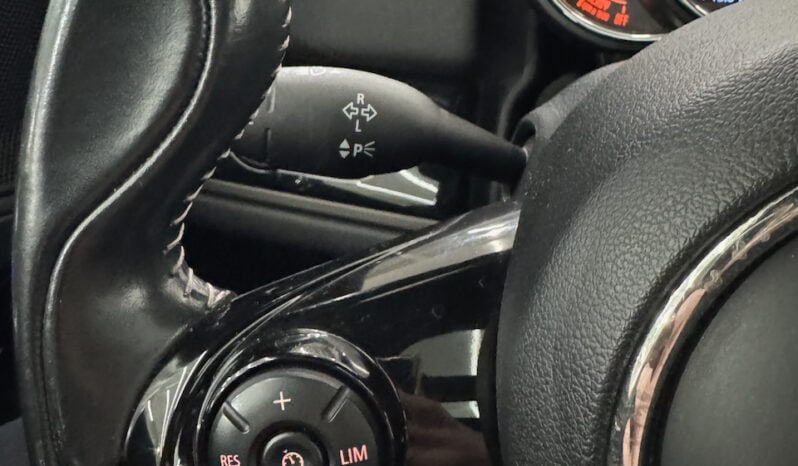 
								MINI Countryman Cooper 1.5 i 136 cv OAKWOOD full									