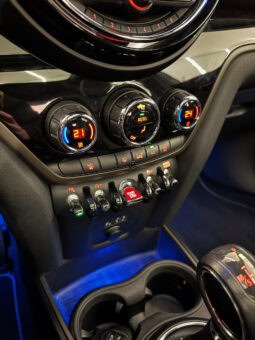 
										MINI Countryman Cooper 1.5 i 136 cv OAKWOOD full									