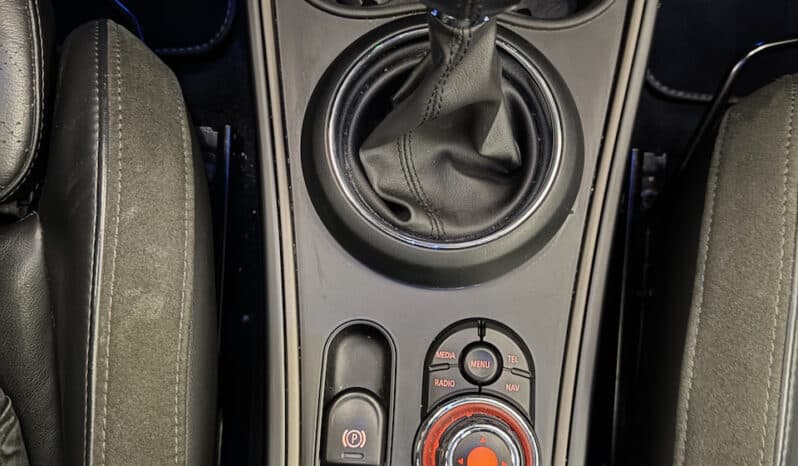 
								MINI Countryman Cooper 1.5 i 136 cv OAKWOOD full									