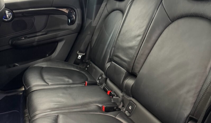 
								MINI Countryman Cooper 1.5 i 136 cv OAKWOOD full									