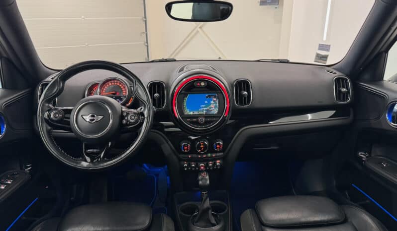 
								MINI Countryman Cooper 1.5 i 136 cv OAKWOOD full									