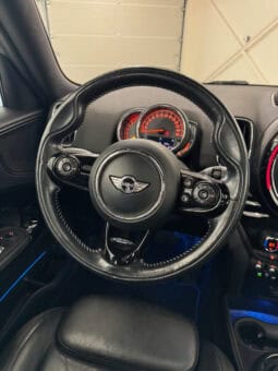 
										MINI Countryman Cooper 1.5 i 136 cv OAKWOOD full									