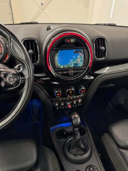 
										MINI Countryman Cooper 1.5 i 136 cv OAKWOOD full									