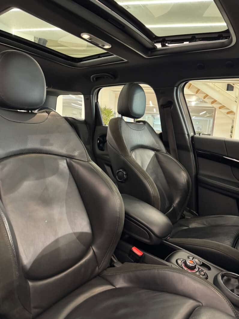 
								MINI Countryman Cooper 1.5 i 136 cv OAKWOOD full									