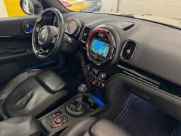 
										MINI Countryman Cooper 1.5 i 136 cv OAKWOOD full									