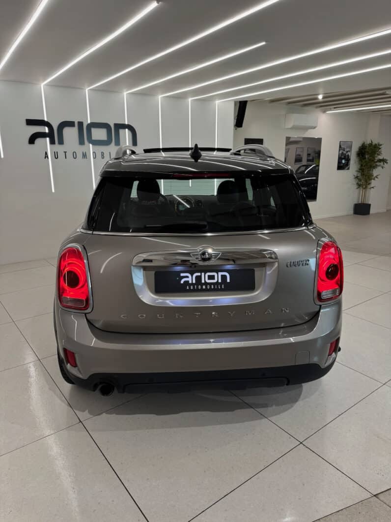 
								MINI Countryman Cooper 1.5 i 136 cv OAKWOOD full									