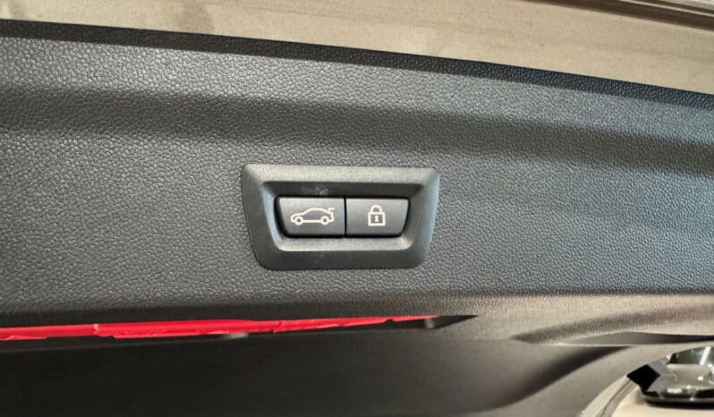 
								MINI Countryman Cooper 1.5 i 136 cv OAKWOOD full									