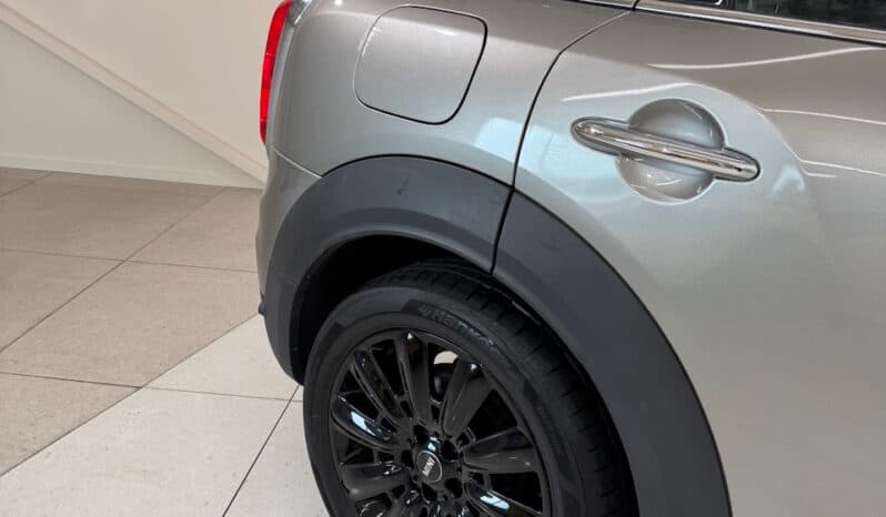 
								MINI Countryman Cooper 1.5 i 136 cv OAKWOOD full									