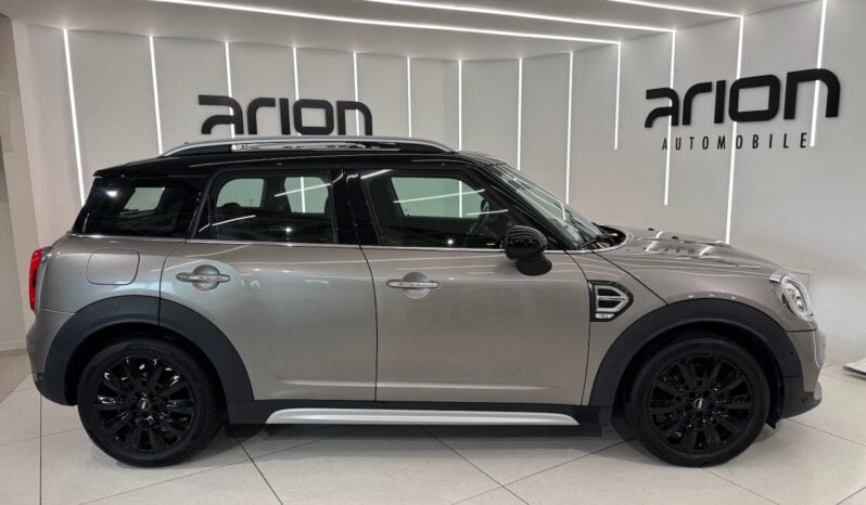 
								MINI Countryman Cooper 1.5 i 136 cv OAKWOOD full									