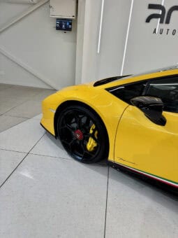 
										LAMBORGHINI HURACAN PERFORMANTE 5.2 V10 LP 640-4 full									
