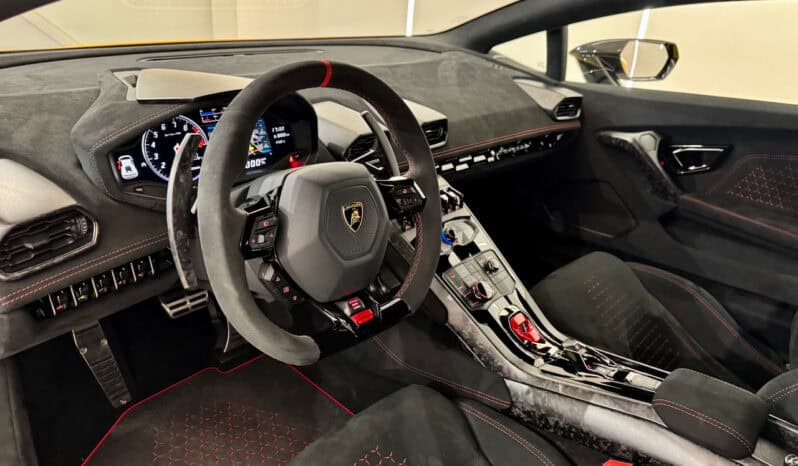 
								LAMBORGHINI HURACAN PERFORMANTE 5.2 V10 LP 640-4 full									