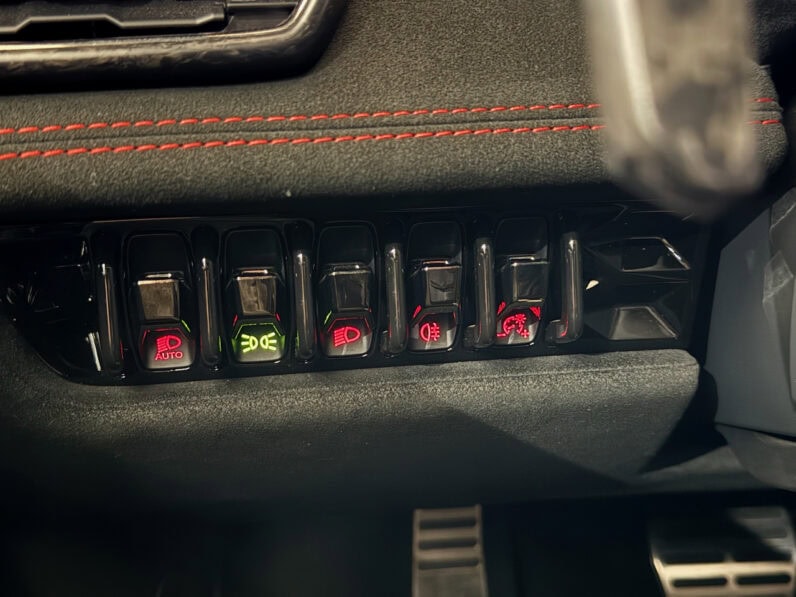 
								LAMBORGHINI HURACAN PERFORMANTE 5.2 V10 LP 640-4 full									