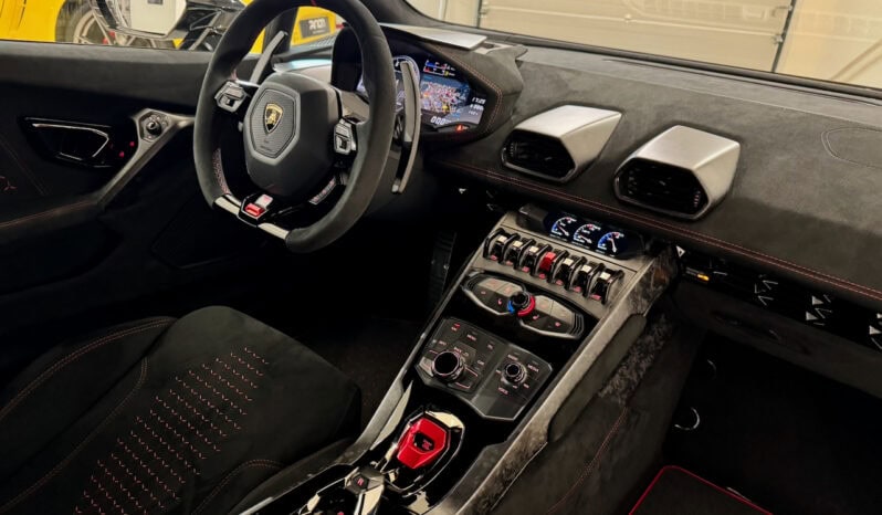 
								LAMBORGHINI HURACAN PERFORMANTE 5.2 V10 LP 640-4 full									
