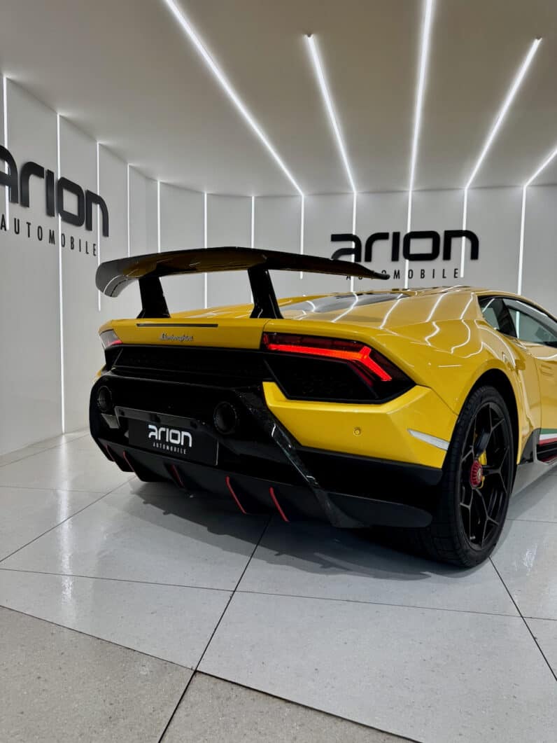 
								LAMBORGHINI HURACAN PERFORMANTE 5.2 V10 LP 640-4 full									