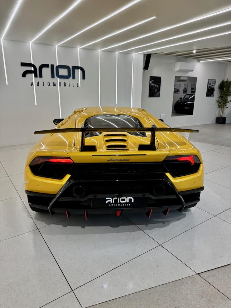 
								LAMBORGHINI HURACAN PERFORMANTE 5.2 V10 LP 640-4 full									