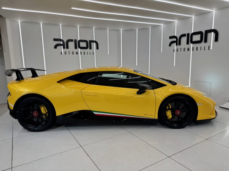 
								LAMBORGHINI HURACAN PERFORMANTE 5.2 V10 LP 640-4 full									