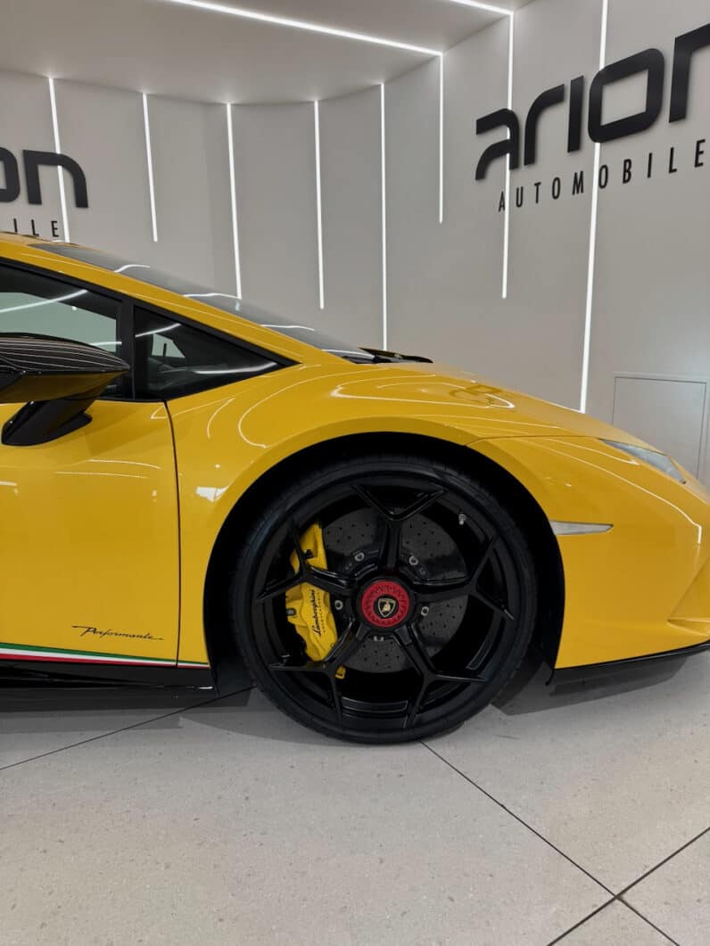 
								LAMBORGHINI HURACAN PERFORMANTE 5.2 V10 LP 640-4 full									