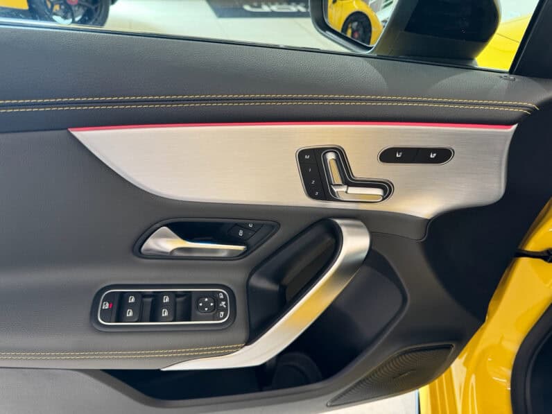 
								Mercedes-benz Classe A 45 S AMG 421 ch 4Matic+ 8G-DCT Speedshift AMG full									