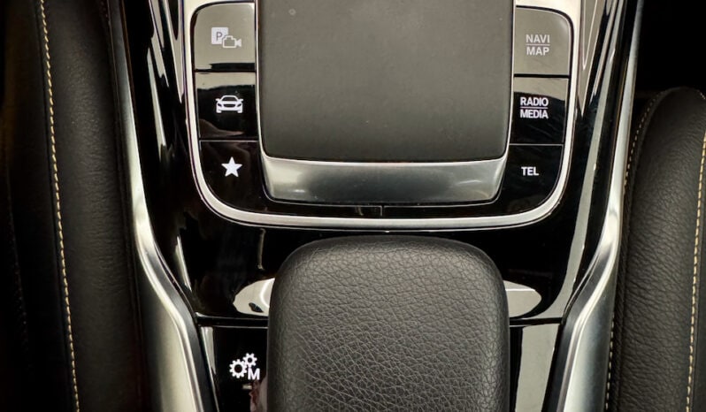 
								Mercedes-benz Classe A 45 S AMG 421 ch 4Matic+ 8G-DCT Speedshift AMG full									