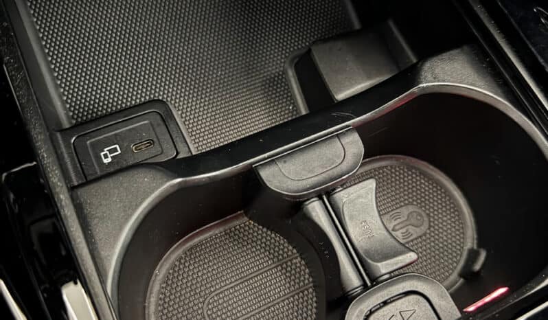 
								Mercedes-benz Classe A 45 S AMG 421 ch 4Matic+ 8G-DCT Speedshift AMG full									