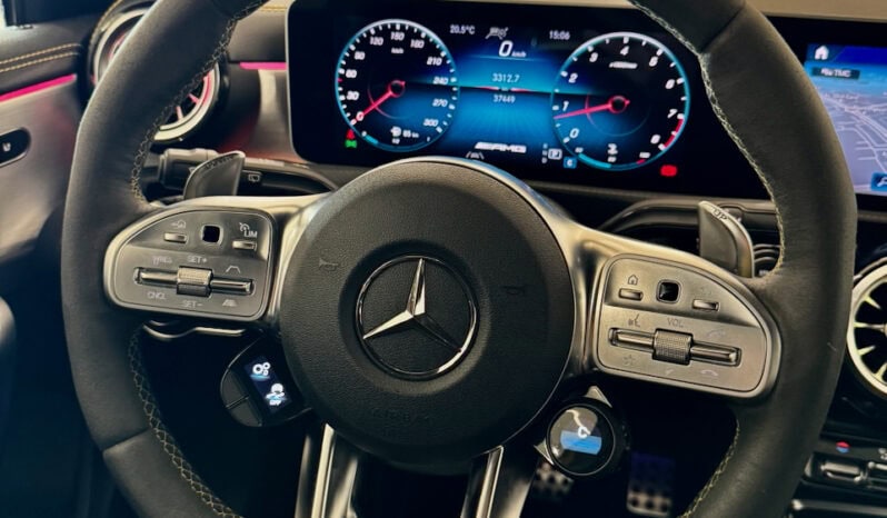 
								Mercedes-benz Classe A 45 S AMG 421 ch 4Matic+ 8G-DCT Speedshift AMG full									