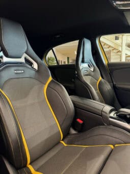 
										Mercedes-benz Classe A 45 S AMG 421 ch 4Matic+ 8G-DCT Speedshift AMG full									