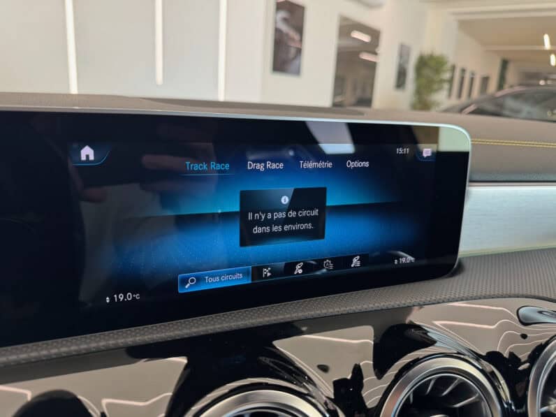 
								Mercedes-benz Classe A 45 S AMG 421 ch 4Matic+ 8G-DCT Speedshift AMG full									