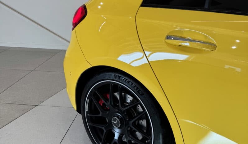 
								Mercedes-benz Classe A 45 S AMG 421 ch 4Matic+ 8G-DCT Speedshift AMG full									