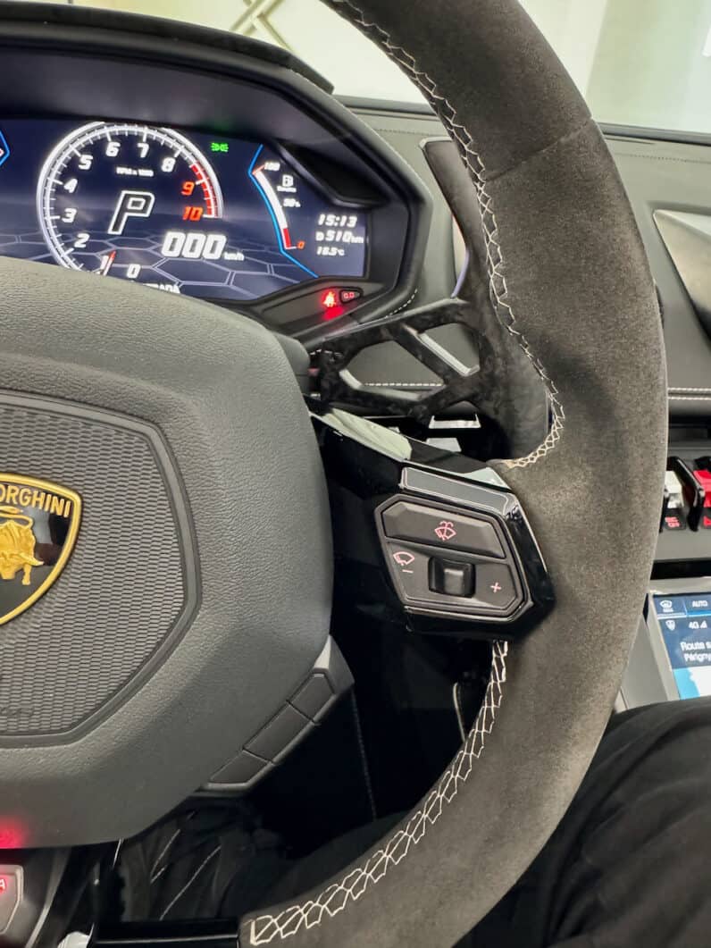 
								LAMBORGHINI HURACAN EVO RWD SPYDER 610 CH Blu Cepheus full									