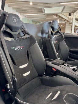 
										LAMBORGHINI HURACAN EVO RWD SPYDER 610 CH Blu Cepheus full									