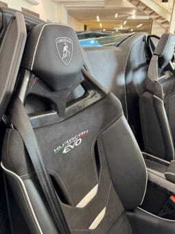 
										LAMBORGHINI HURACAN EVO RWD SPYDER 610 CH Blu Cepheus full									