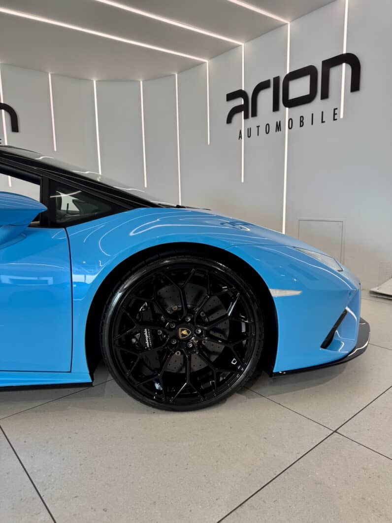 
								LAMBORGHINI HURACAN EVO RWD SPYDER 610 CH Blu Cepheus full									