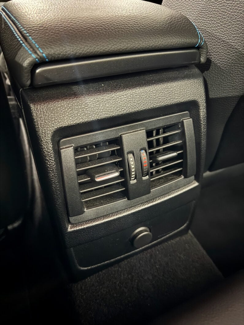 
								BMW M2 (F87) COMPETITION 3.0L 410 CH DKG7 full									