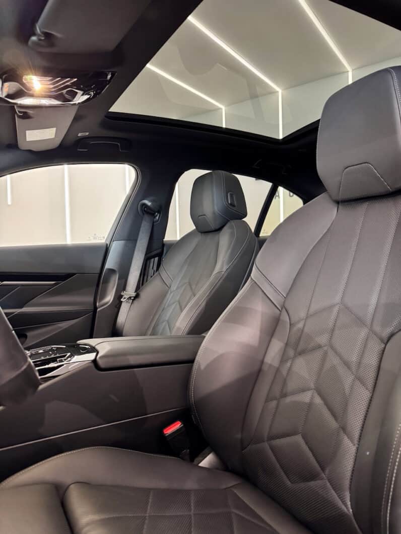 
								BMW SERIE 5 (G60) 530E PHEV 299 CH M SPORT BVA8 full									