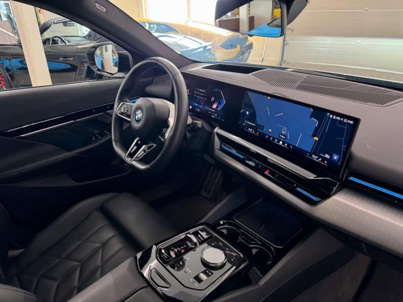 
								BMW SERIE 5 (G60) 530E PHEV 299 CH M SPORT BVA8 full									