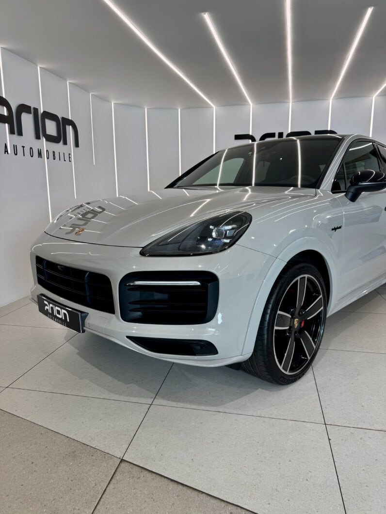 
								PORSCHE Cayenne Coupé E-Hybrid 3.0L V6 461 ch Pack Sport Allégé full									