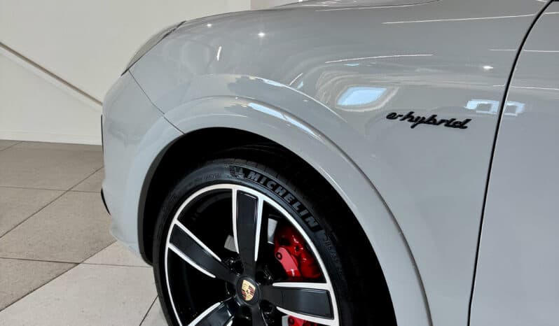 
								PORSCHE Cayenne Coupé E-Hybrid 3.0L V6 461 ch Pack Sport Allégé full									