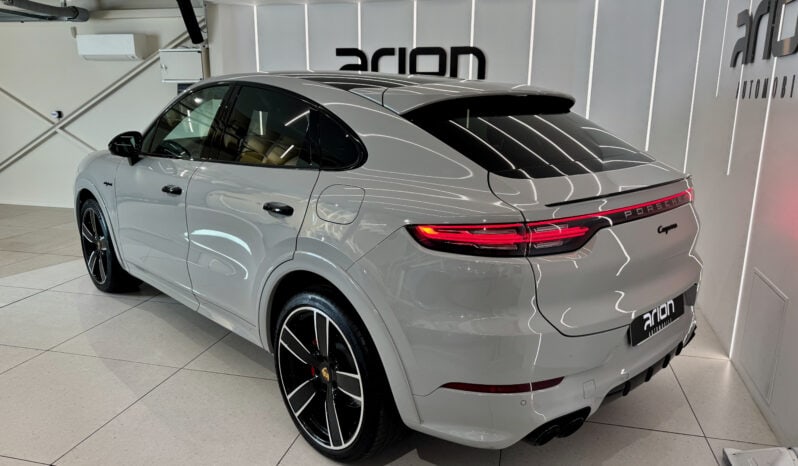 
								PORSCHE Cayenne Coupé E-Hybrid 3.0L V6 461 ch Pack Sport Allégé full									