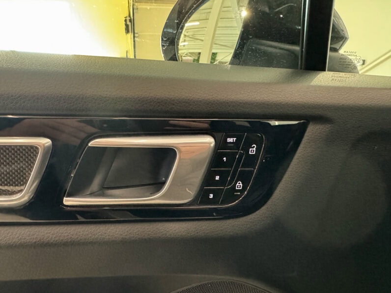 
								PORSCHE Cayenne Coupé E-Hybrid 3.0L V6 461 ch Pack Sport Allégé full									