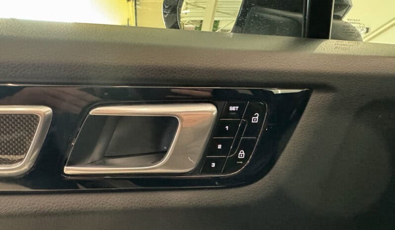 
								PORSCHE Cayenne Coupé E-Hybrid 3.0L V6 461 ch Pack Sport Allégé full									