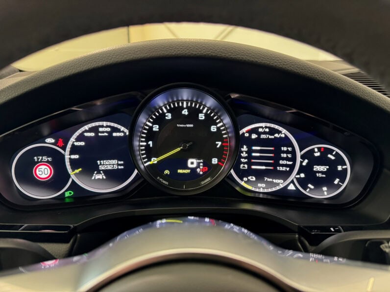 
								PORSCHE Cayenne Coupé E-Hybrid 3.0L V6 461 ch Pack Sport Allégé full									